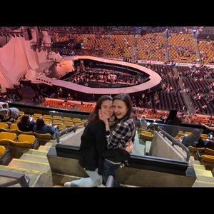 Meet your Posher, Emma